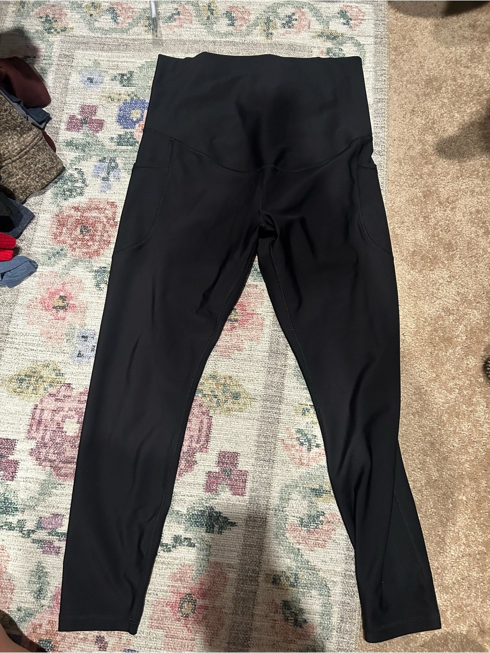 Old Navy Maternity Workout Leggings